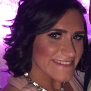 Meet your Posher, Eleni